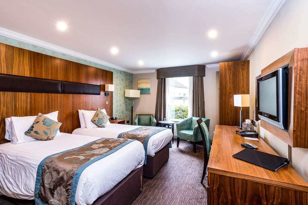 Ramada By Wyndham Cheltenham Golden Valley Szoba fotó